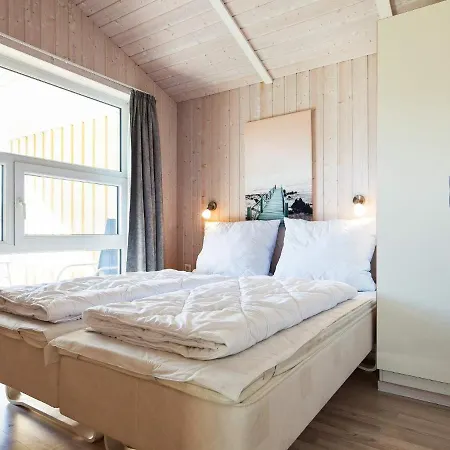 12 Person In Holiday home Groemitz