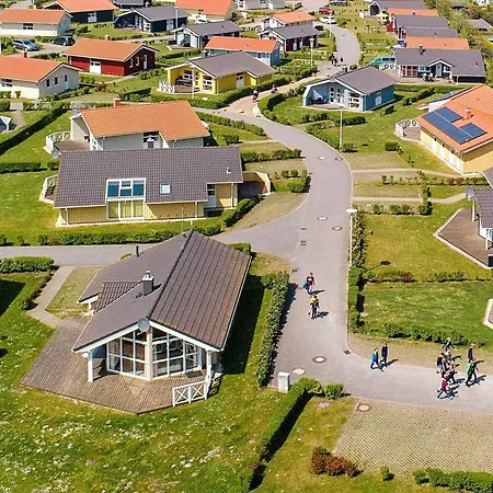 度假居 12 Person In 格洛米茨